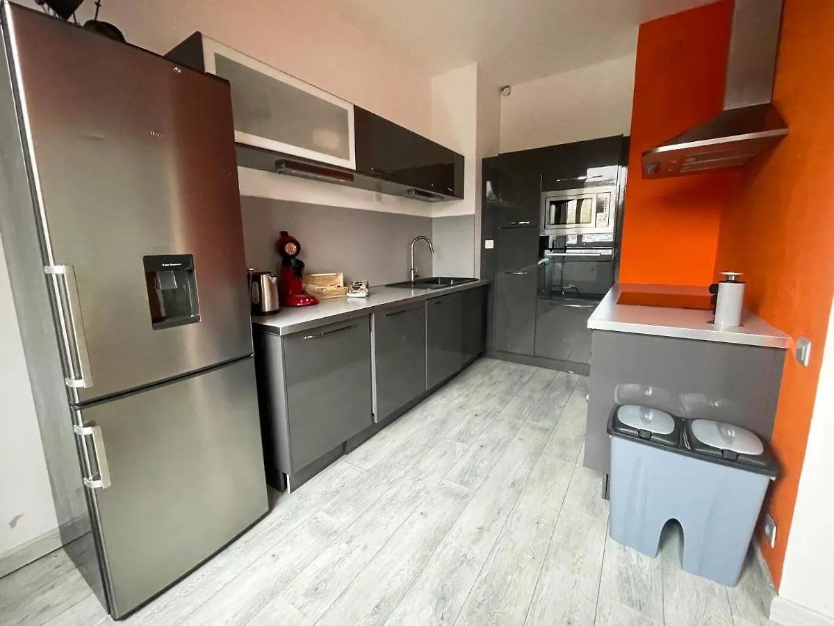 T2 Lille Hypercentre , Parking Prive -Vida Loc Apartment