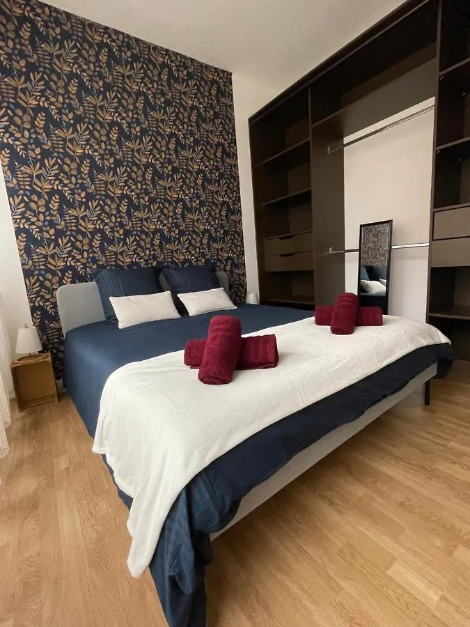 T2 Lille Hypercentre , Parking Prive -Vida Loc Apartment France