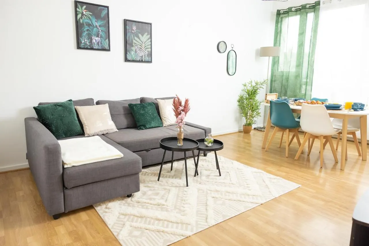 T2 Lille Hypercentre , Parking Prive -Vida Loc Apartment